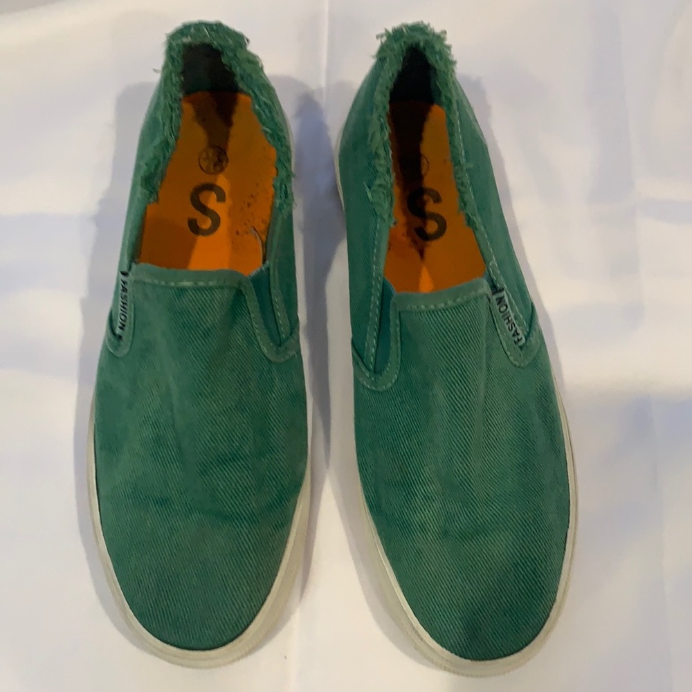 Green sneakers with frays size small